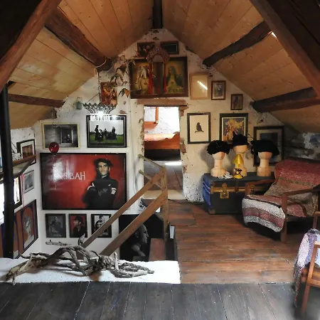 Alice Vintage House