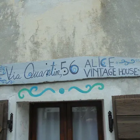 Alice Vintage House * Ponte nellʼAlpi